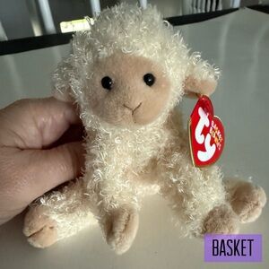 2005 Meekins the Lamb BASKET Beanie Baby